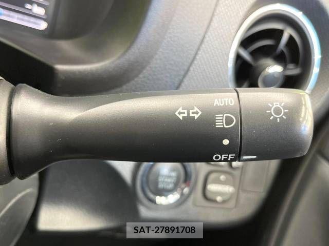 Toyota VITZ 2016-08 251788-5