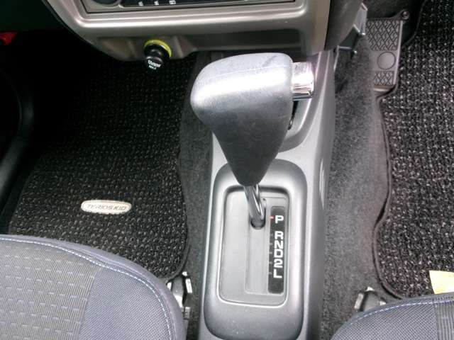 Daihatsu TERIOS KID 2006-10 21810-9