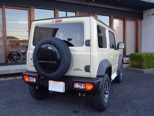 Suzuki JIMNY SIERRA 2023-11 181866-1