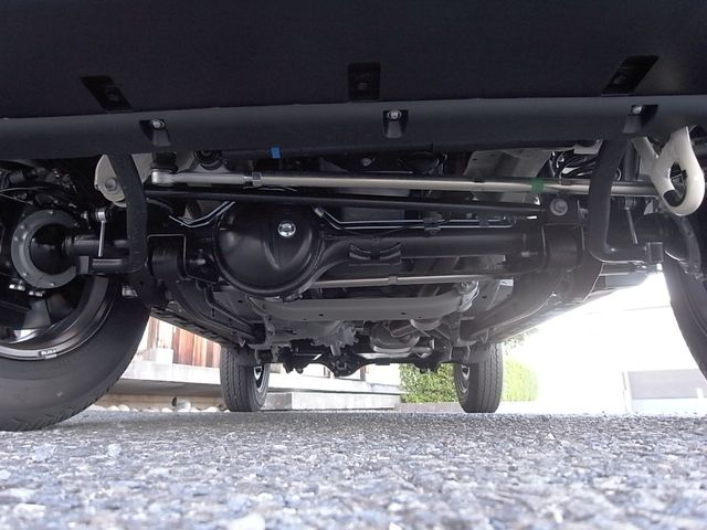 Suzuki JIMNY SIERRA 2023-11 181866-18