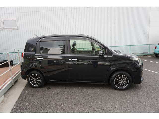 Toyota SPADE 2012-09 380-4