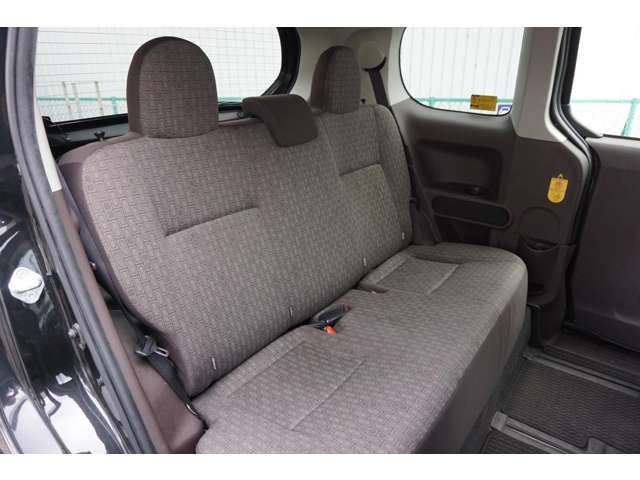 Toyota SPADE 2012-09 380-11