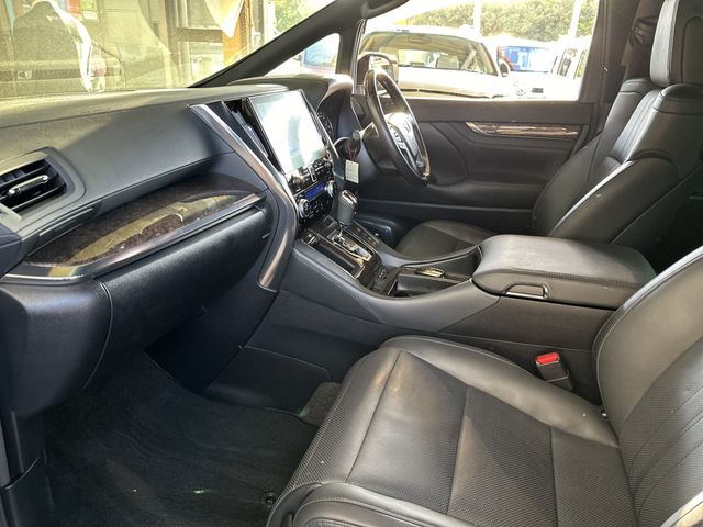 Toyota ALPHARD 2021-01 18956-29