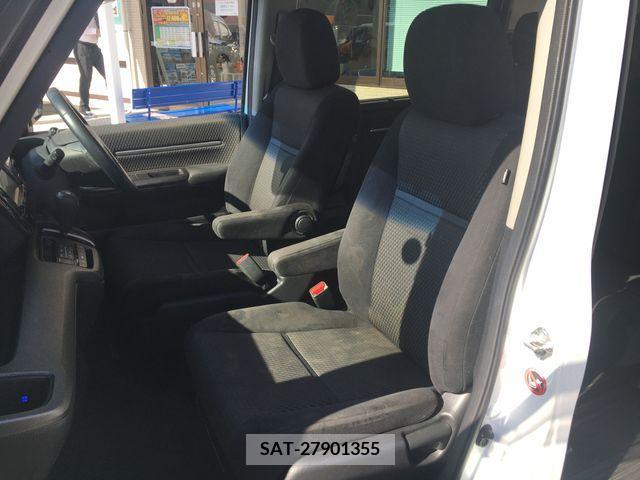 Honda e 2015-07 204041-11
