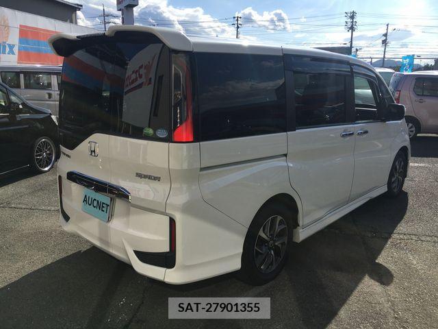 Honda e 2015-07 204041-3
