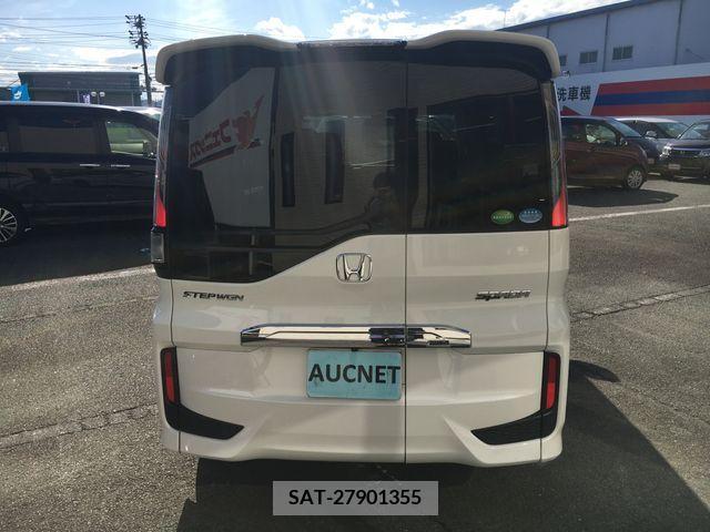 Honda e 2015-07 204041-4