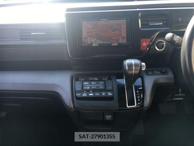 Honda e 2015-07 204041-6