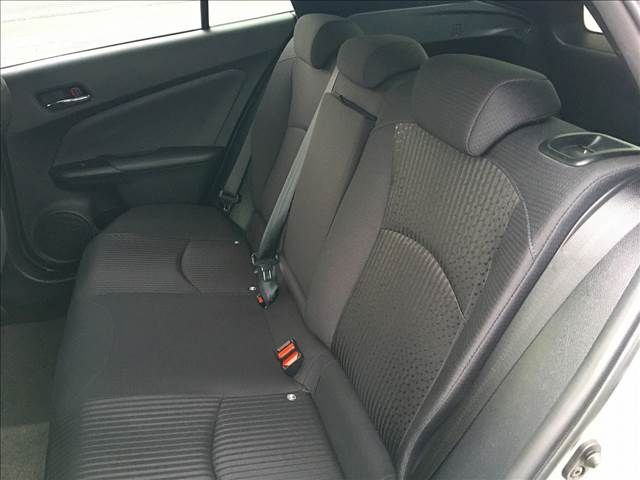 Toyota PRIUS 2016-09 11982-4