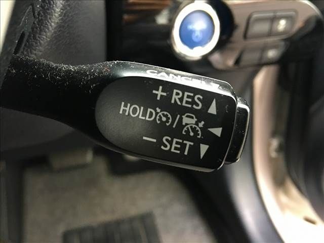 Toyota PRIUS 2016-09 11982-14