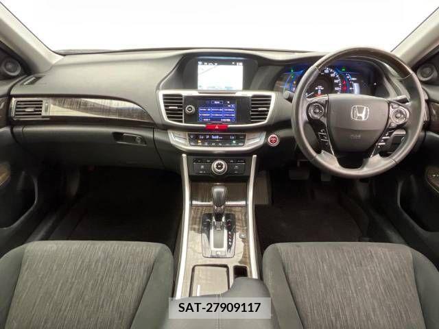 Honda ACCORD HYBRID 2015-07 355267-1
