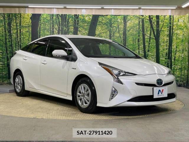 Toyota PRIUS 2018-02 233186-16