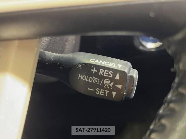 Toyota PRIUS 2018-02 233186-5