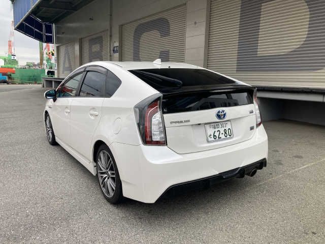 Toyota PRIUS 2012-04 27172-2