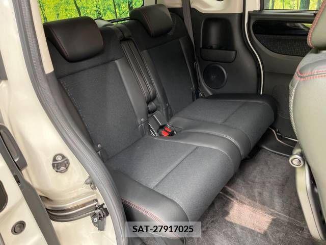 Honda N BOX CUSTOM 2015-08 237707-9