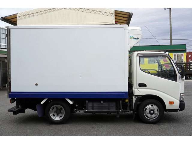 Hino DUTRO 2016-10 186862-4