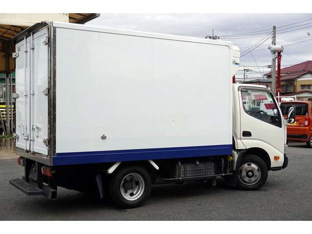 Hino DUTRO 2016-10 186862-7