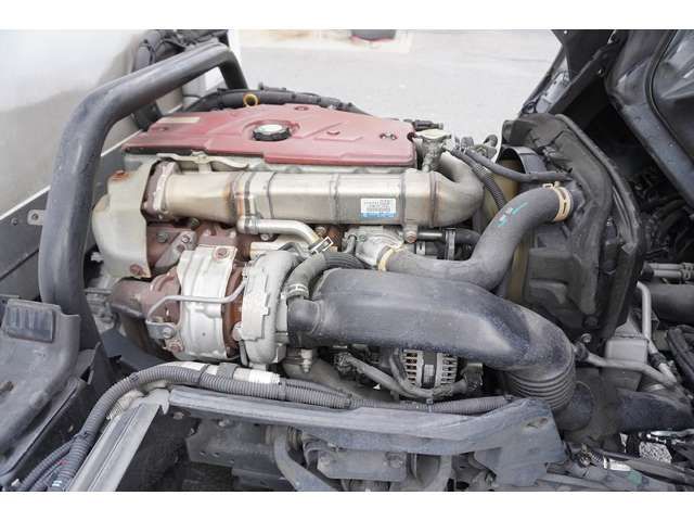 Hino DUTRO 2016-10 186862-13