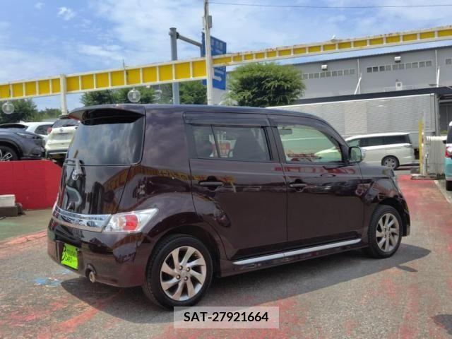Toyota BB 2016-04 386789-10
