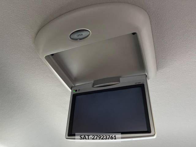 Toyota VOXY 2011-09 386029-6