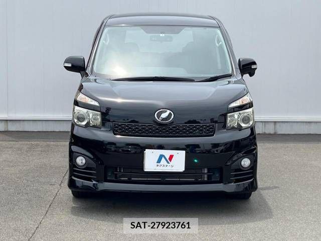 Toyota VOXY 2011-09 386029-15