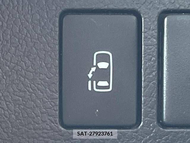 Toyota VOXY 2011-09 386029-5