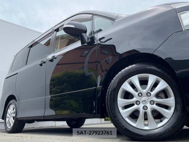 Toyota VOXY 2011-09 386029-14