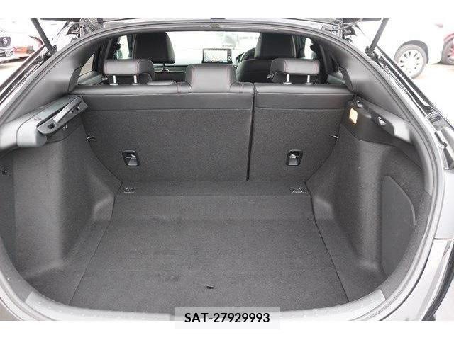 Honda CIVIC 2021-11 212313-16