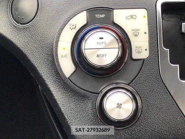 Toyota SIENTA 2018-03 330227-14