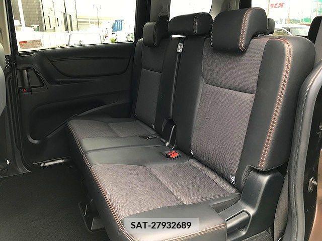 Toyota SIENTA 2018-03 330227-18