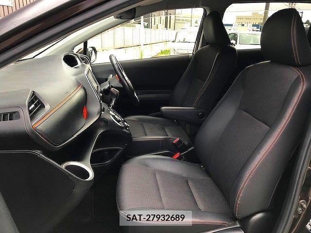 Toyota SIENTA 2018-03 330227-12
