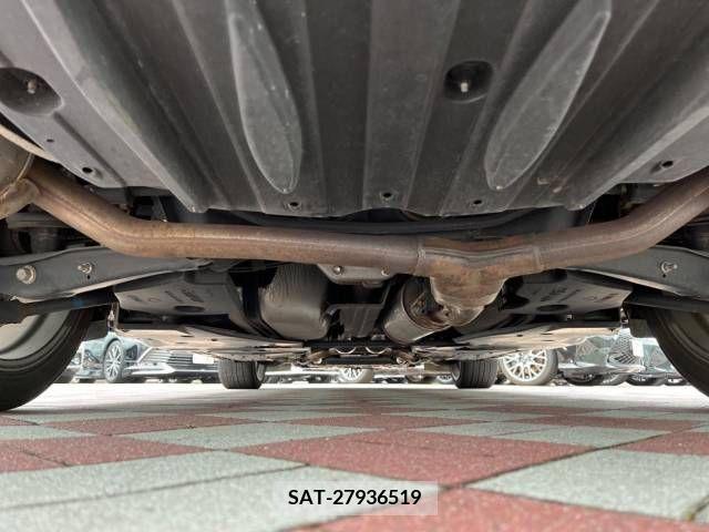 Lexus IS 2012-02 228265-17