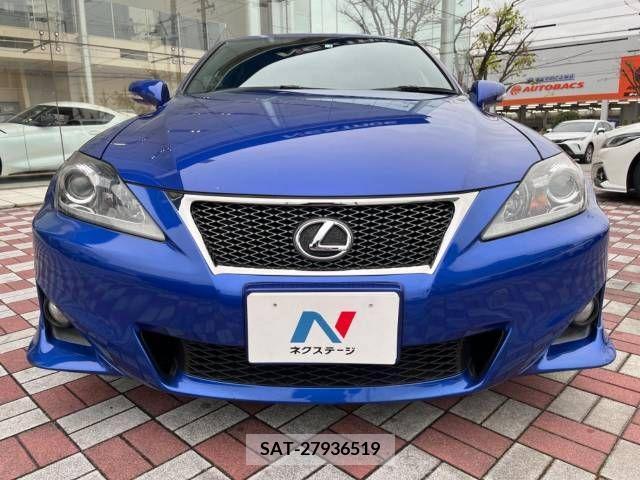 Lexus IS 2012-02 228265-12