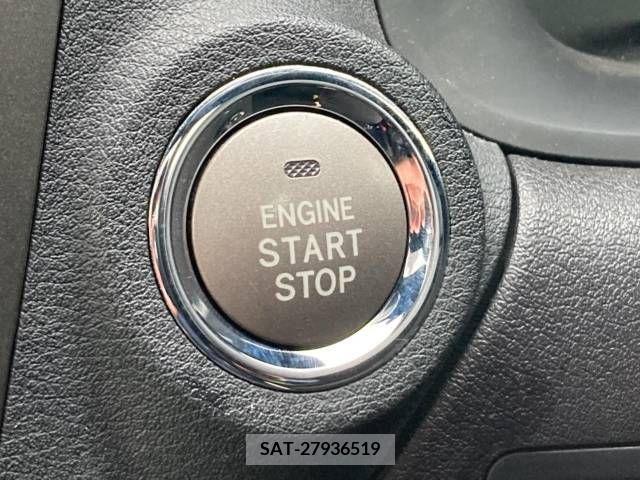Lexus IS 2012-02 228265-7