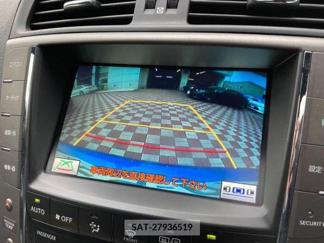 Lexus IS 2012-02 228265-4