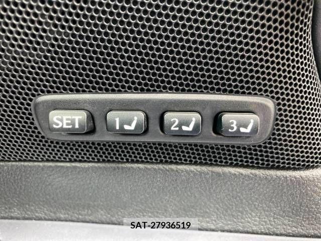 Lexus IS 2012-02 228265-5