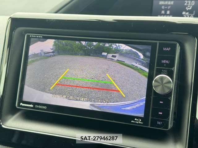 Toyota NOAH 2018-02 321568-11