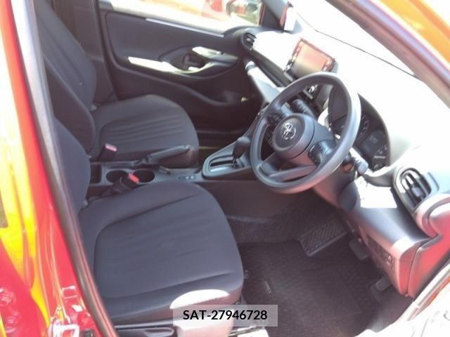 Toyota YARIS 2021-04 308797-13