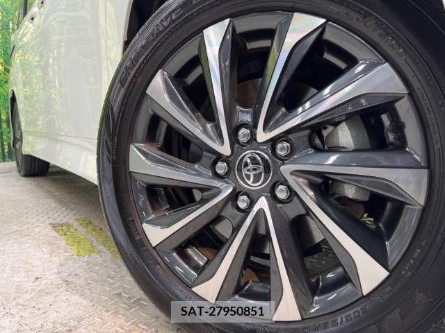 Toyota VOXY HYBRID 2022-04 335728-14