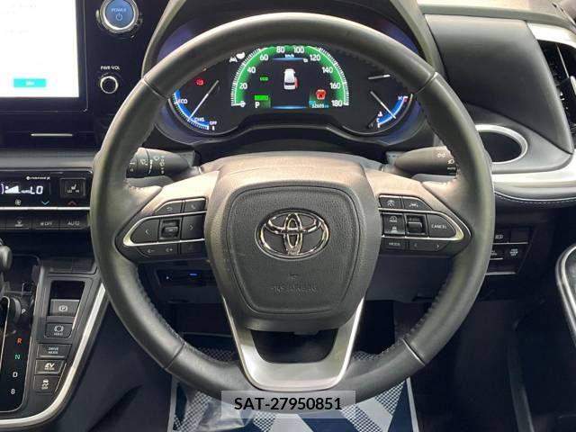 Toyota VOXY HYBRID 2022-04 335728-12