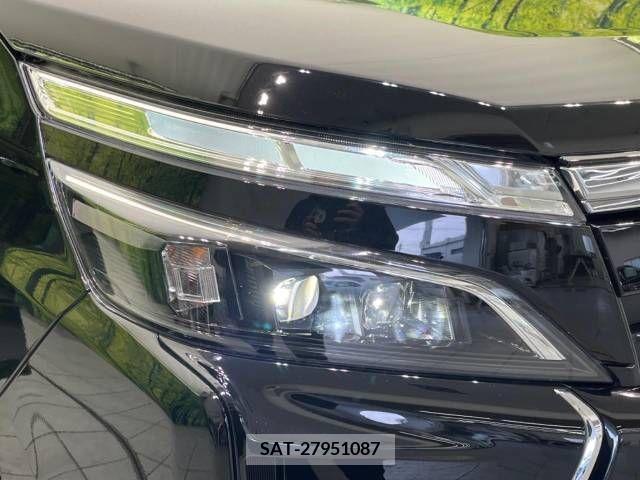 Toyota VOXY 2020-02 220342-10