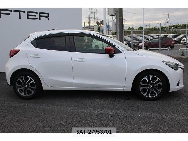 Mazda DEMIO 2015-09 296581-7