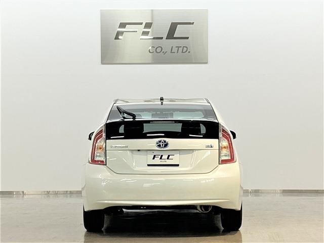Toyota PRIUS 2014-03 181262-3