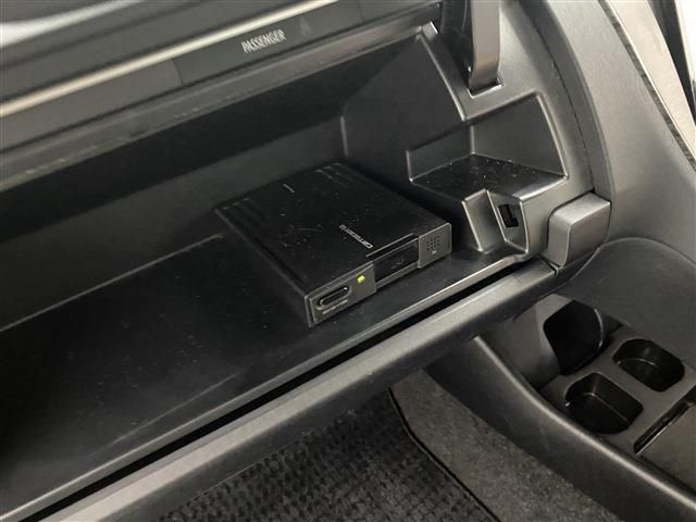 Toyota PRIUS 2014-03 181262-23
