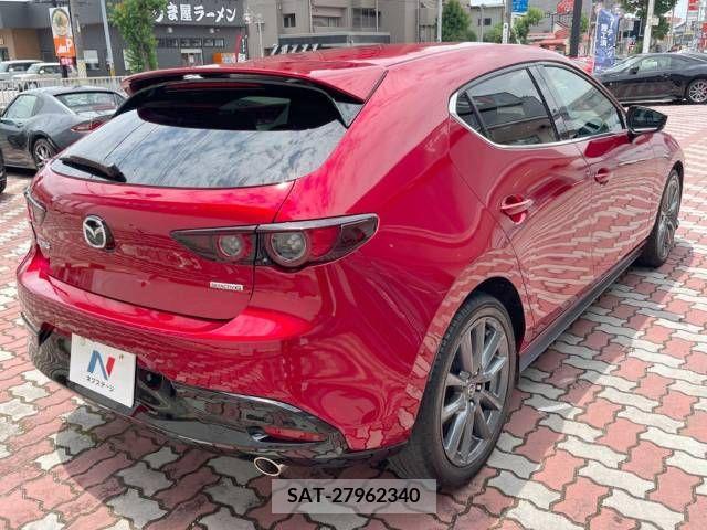 Mazda MAZDA3 2019-09 301035-17