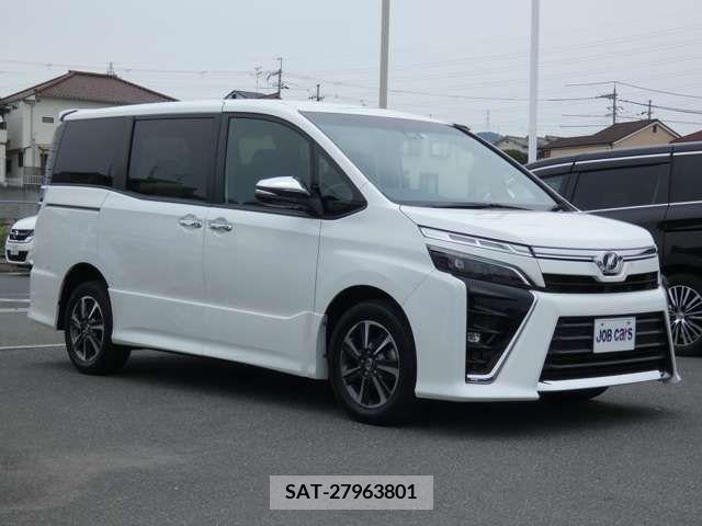 Toyota VOXY 2018-01 321749-0
