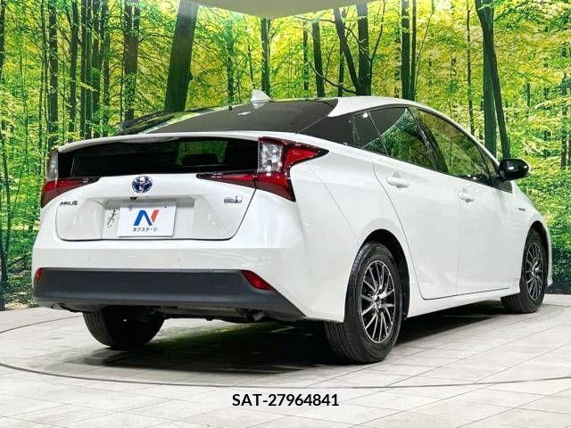 Toyota PRIUS 2019-05 335197-17