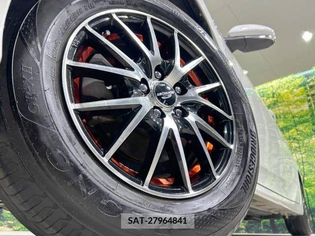 Toyota PRIUS 2019-05 335197-13