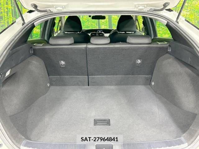 Toyota PRIUS 2019-05 335197-10