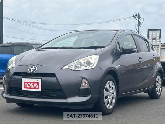Toyota AQUA 2014-10 376436-9