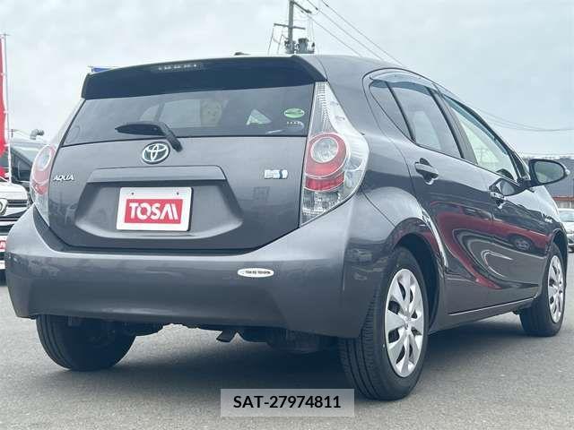 Toyota AQUA 2014-10 376436-7